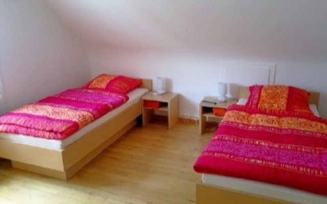 183vierbettr_bed_breakfast_stuttgart.jpg