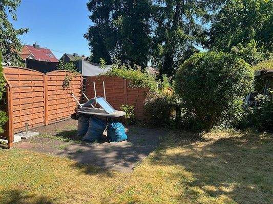 Garten mit Grillplatz