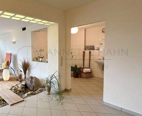 UG m. großem Saunabad