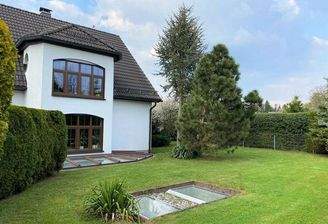 Haus neu.jpg