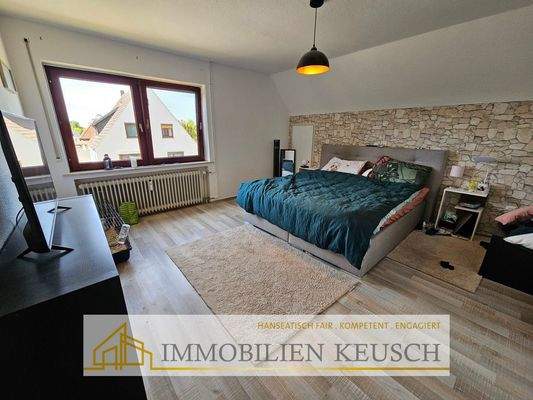 Großes Schlafzimmer OG