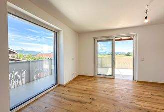 Koch-/Ess- und Wohnbereich