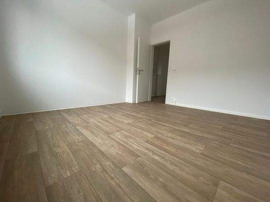 Das großzügige Schlafzimmer