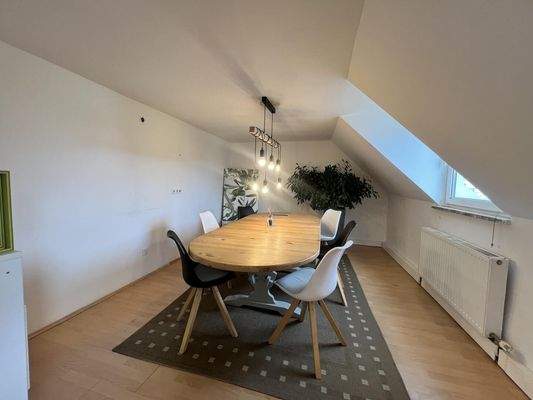 20240403_084454533_iOS