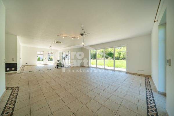 Ausstellung III, Ansicht II