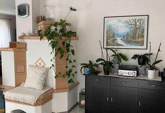 Wohnzimmer mit Kachelofen