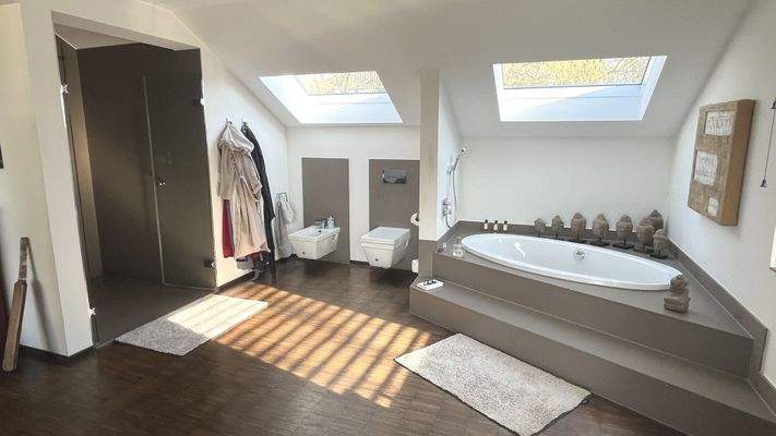 Badezimmer im Obergschoss