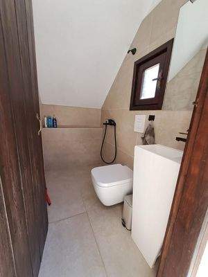 Kreta, Aspro: 3 Villen mit traditionellen Steinelementen und Bergblick zu verkaufen