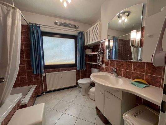 Bad (Weitwinkelaufnahme)