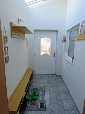 Hauseingang mit Garderobe