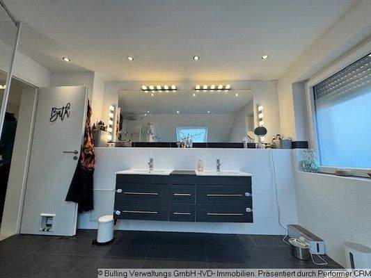 Hauptbad im Obergeschoss