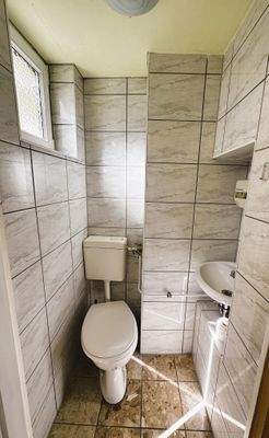 Gäste WC EG LI.JPEG