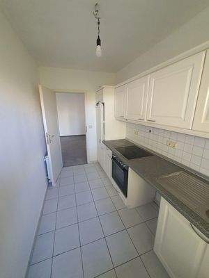 Küche - Blick zum Essbereich