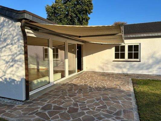 Terrasse mit Markise (1)