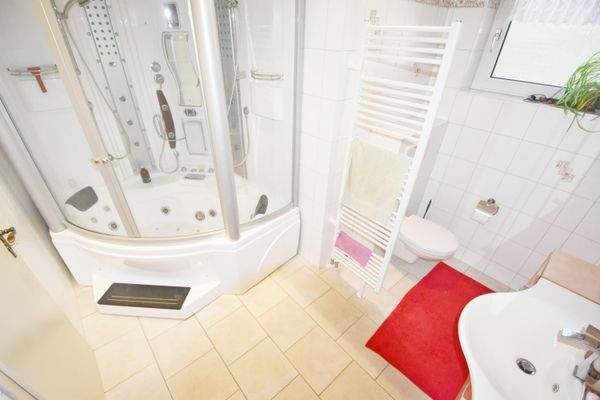 Erdgeschoss Badezimmer