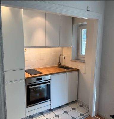 Küche m. Fenster.jpg