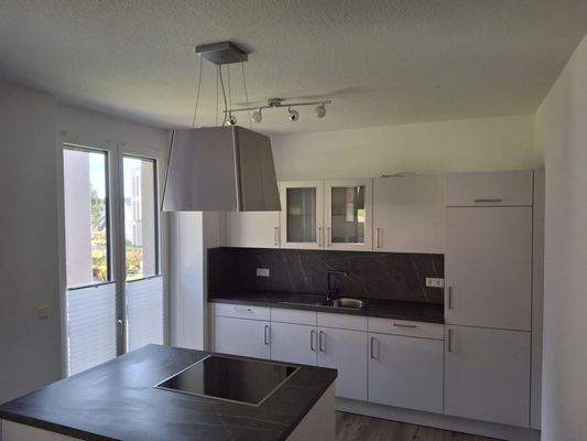 Moderne EBK gegen Ablöse