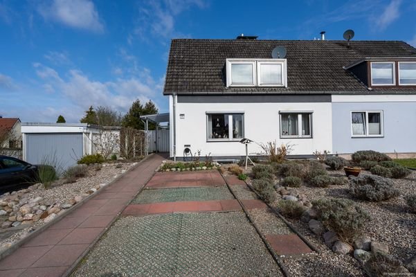 Zuwegung zum Haus
