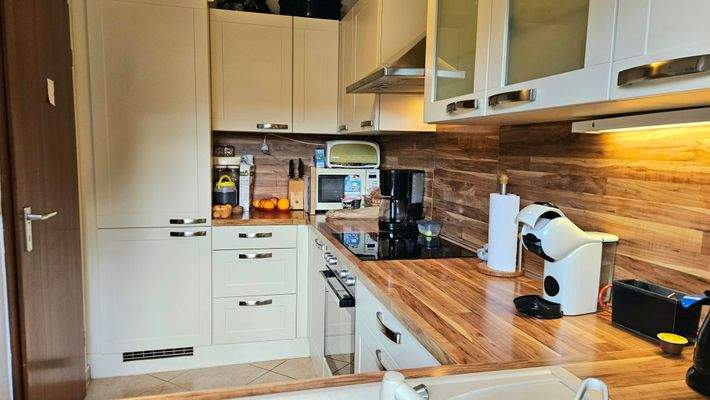 =?UTF-8?Q?K=C3=BCche_b.jpg?=