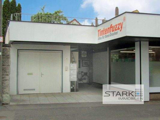 Außenansicht Garage und Privateingang.jpg