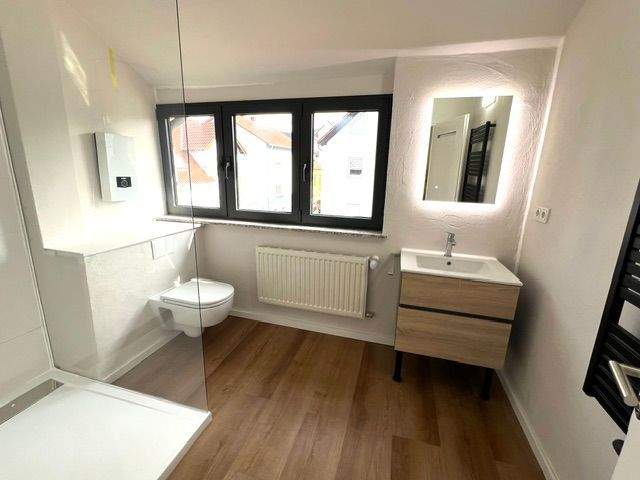 renovierte 3 ZKB-Dachstudio-Wohnung (St. Ingbert-Süd) Erstbezug! - Photo 3