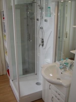 P Dusche.JPG