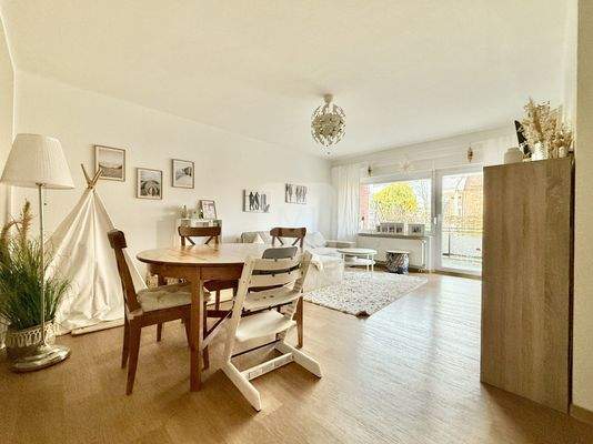 WOHN- UND ESSBEREICH