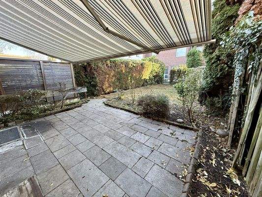 Terrasse mit Markise