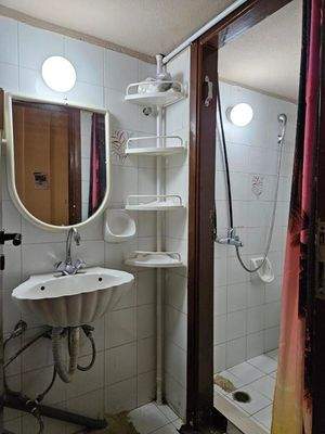 Kreta, Sisi: Erdgeschosswohnung im Dorfzentrum zu verkaufen