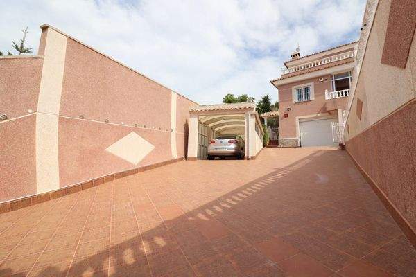re-sale-detached-villa-algorfa-lomas-de-la-juliana