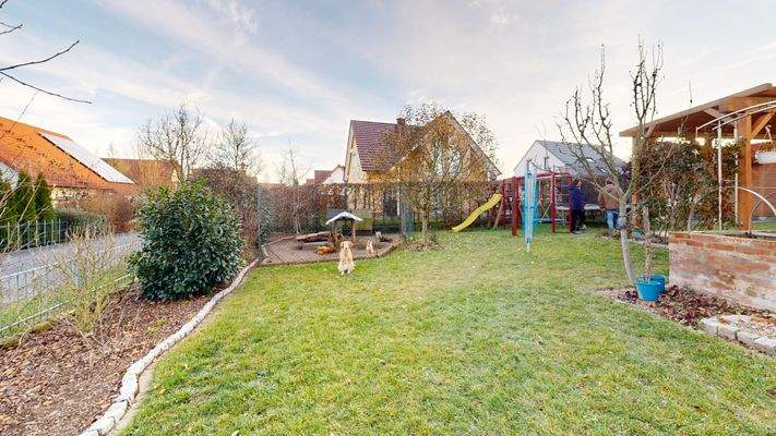 Einfamilienhaus-in-Willanzheim--Balcony