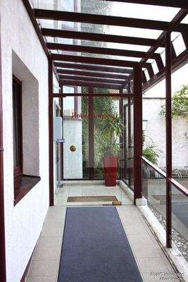 Eingang vom Hof_Haus 52