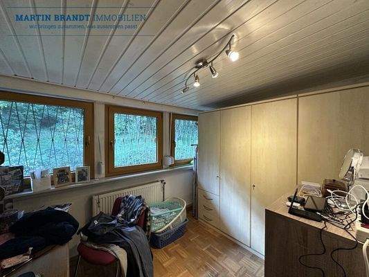 Büro- o. Kinderzimmer DG