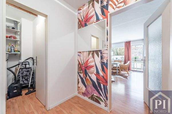 Praktischer Abstellraum im Flur