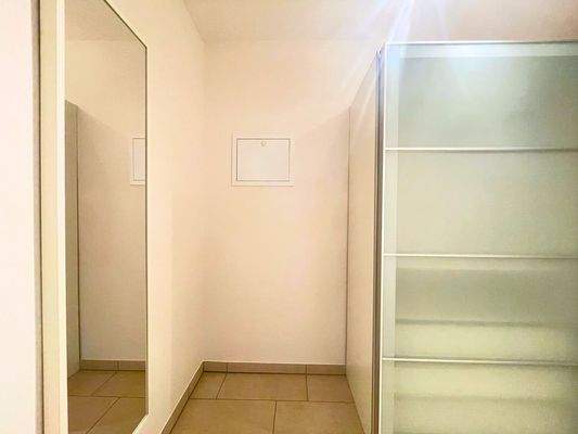 Garderobe/Abstellraum