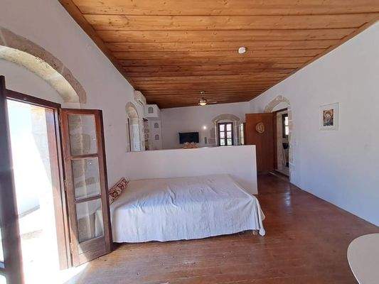 Kreta, Aspro: 3 Villen mit traditionellen Steinelementen und Bergblick zu verkaufen