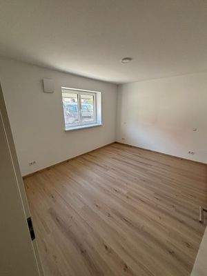 Bsp Schlafzimmer 1 OG re.