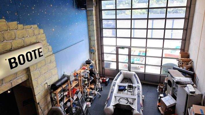 Rolltor rückwärtig