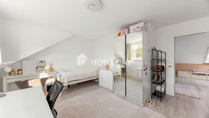 1. OG Kinderzimmer 1 2