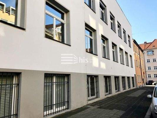 Außenansicht_ Fensterfront