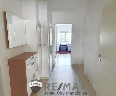 6 Vorzimmer ETW 1220
