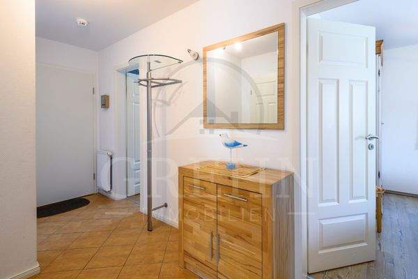 geräumiger Flur.jpg