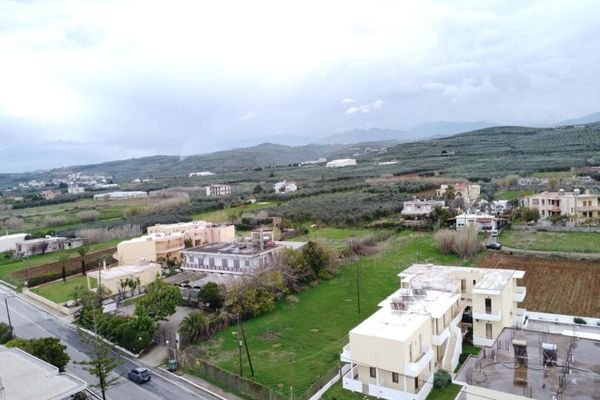 Kreta, Kolymvari: Schönes Grundstück - nur wenige Schritte vom Strand entfernt - zu verkaufen