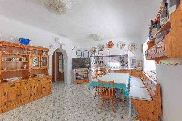Prestigevilla in Ischia Ponte – Ein Juwel auf den Klippen der Insel Ischia