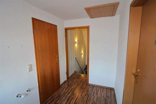 kleiner Flur im Dach