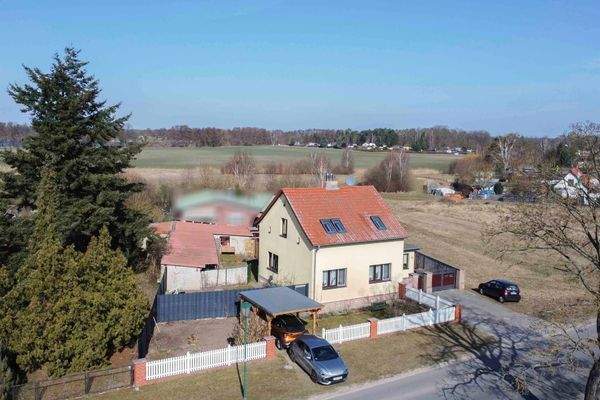 Ansicht Straßenseite (Südost)