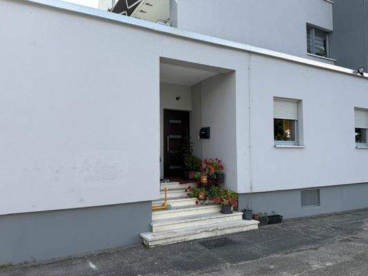 Eingang zu Wohnung 1 und 2