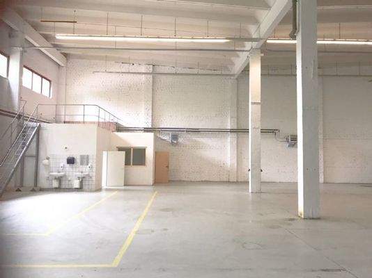 Halle 1 Mitte - Lager-und Produktionsfläche