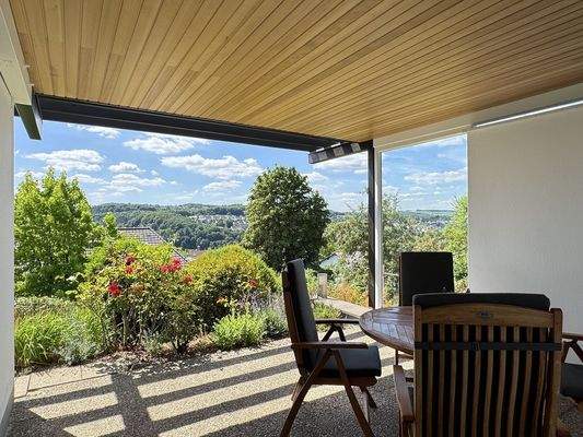 überdachte Terrasse