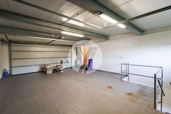 Doppelgarage unterkellert